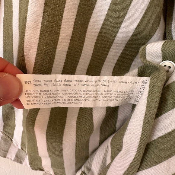 Bershka Casual Button Down Shirt - Picture 4 of 4